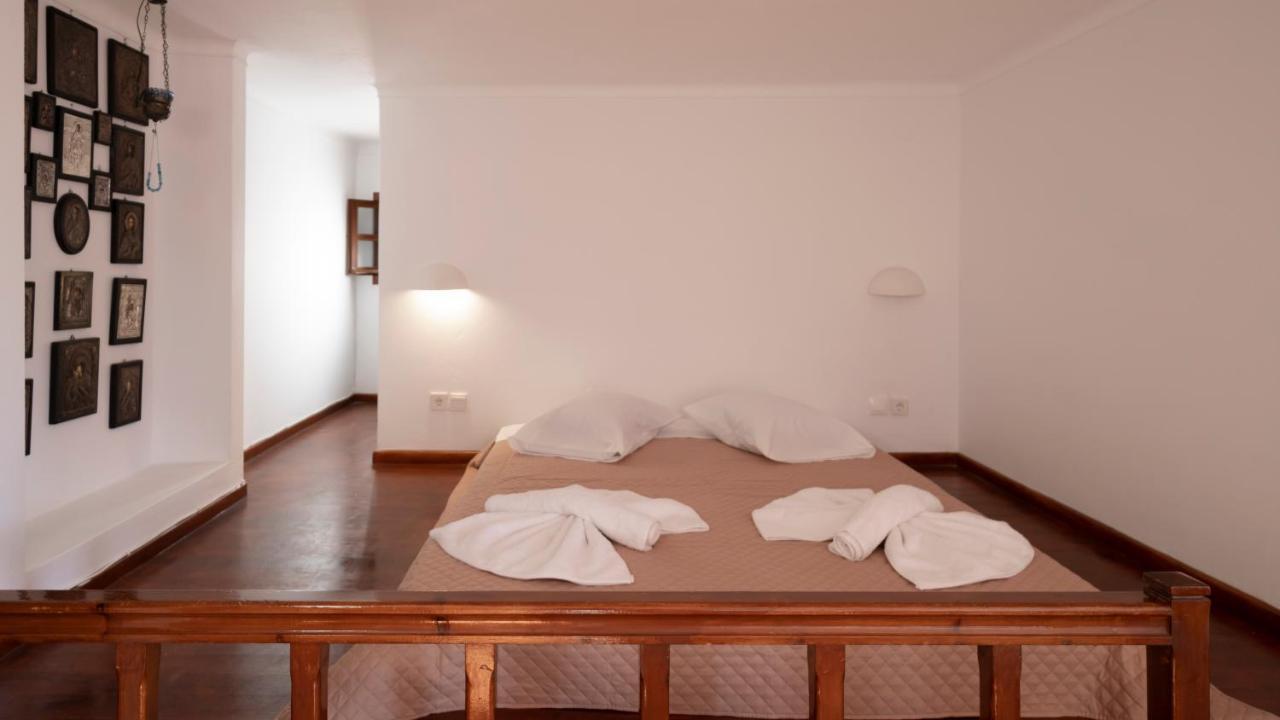 Ivi Beach Front Villa, Leros Vromolithos Bagian luar foto