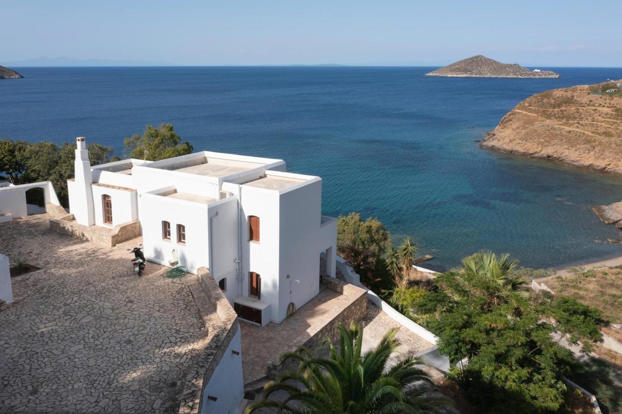Ivi Beach Front Villa, Leros Vromolithos Bagian luar foto
